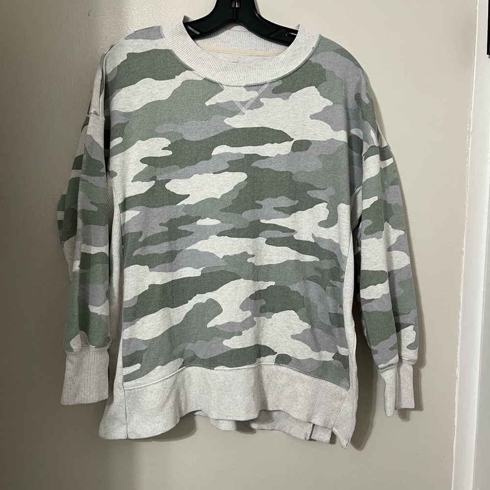 Aerie (NWOT) Oversized Camo Sweater Pullover